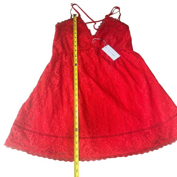 Lovers & Friends Women’s M Levesque Lace Mini Dress Red Romantic Cocktail New - Picture 7 of 10